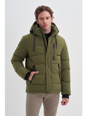 Cazador Caz 1060 Kapşonlu Cep Detaylı Kalın Erkek Kaban