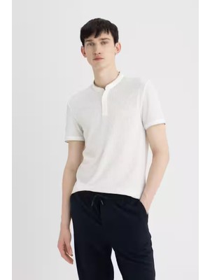 Modern Fit Dik Yaka Kısa Kollu Polo Tişört Kırık Beyaz