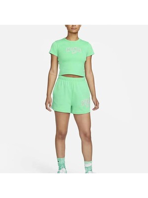 Nike Sportswear Graphic Short-Sleeve Kadın Yeşil Tişört FQ7165-363