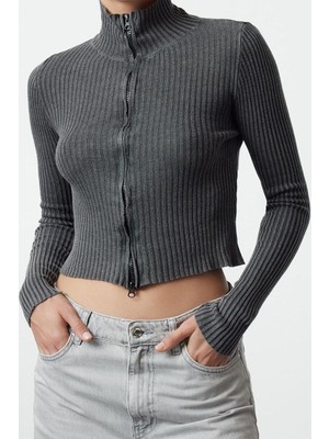 FRM Kadın Moda Şık Crop Dik Yaka Slim Crop %100 Pamuk Yıkama Efektli Triko Hırka