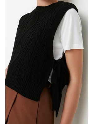 Ersefa Kadın Modern Tarz Rahat Kolsuz Bisiklet Yaka Saç Örgü Kol Crop Triko Süveter