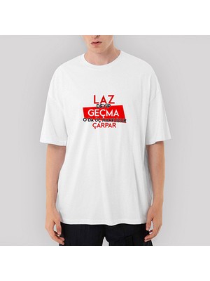 Crows Gate Laz Deyip Geçma Oversize Beyaz Tişört