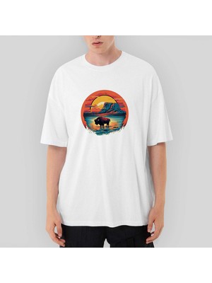 Crows Gate Bufola In The Oasis Oversize Beyaz Tişört