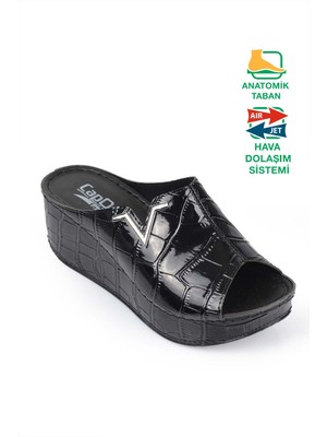 Capone Outfitters Kailey 6145 Kadın Dolgu Topuklu V Toka Kroko Desenli Rugan Terlik