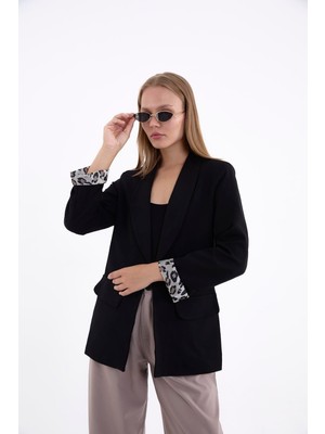 Pobudo Siyah Renk Leopar Detaylı Blazer Ceket