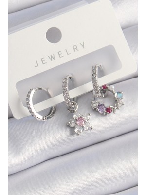 Clariss Pirinç Gümüş Renk Zirkon Taşlı Çiçek Model Kadın Küpe