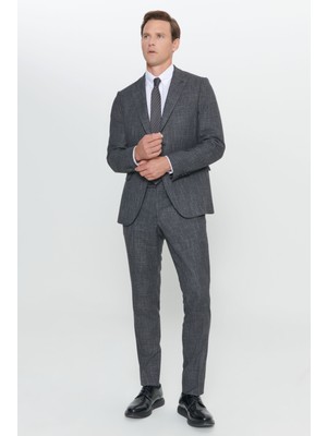 Slim Fit Dar Kesim Kırlangıç Yaka Desenli Çift Pantolonlu Takım Elbise