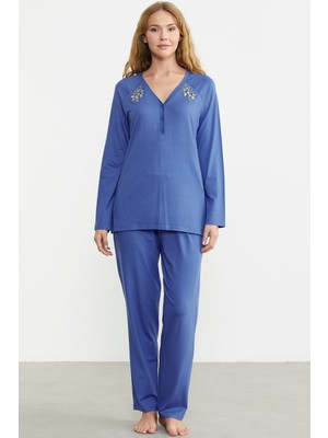 Nakış Detaylı  Düğmeli Pijama Takım - Mavi