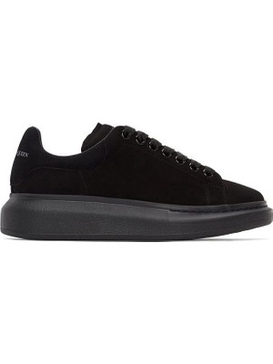 Alexander Mcqueen Oversızed Low-Top Sneakers In Black Suede