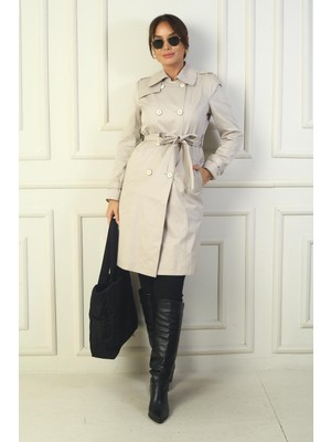 Kadın Önü Düğmeli Beli Kuşaklı Cepli Pardesü