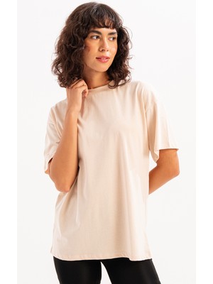 Justever 100% Pamuk Oversize Fit Bisiklet Yaka Bej Kadın T-Shirt - Halo