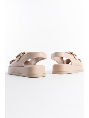 Capone Outfitters Denice Dolgu Topuklu Çift Bantlı Tokalı Kadın Sandalet