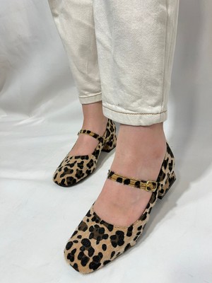 Best Shoes Leopar desenli Küt Burun Topuklu Ayakkabı