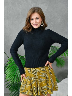 Kadın Yarım Balıkçı Yaka Triko Kazak