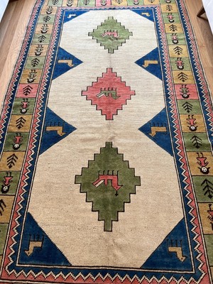 167X306 cm Büyük Boy Hayvan Figürlü El Dokuma Yün Antik Kilim Pastel Renkler