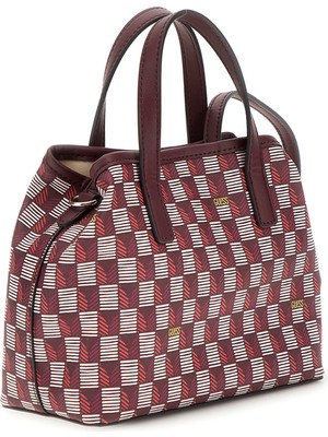 Guess Bordo Kadın Omuz Çantası HWJT9344750-CTG