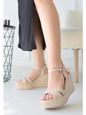 Osila Bej Cilt Dolgu Topuk Sandalet