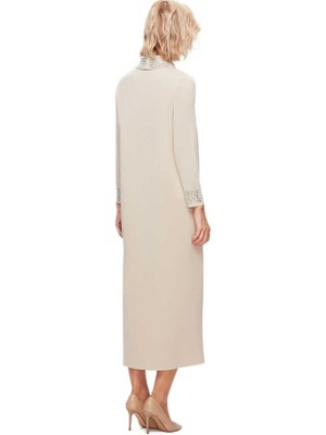 Miss Dalida Bej Yakası ve Bileği Taş Detaylı Elbise T25K-4008