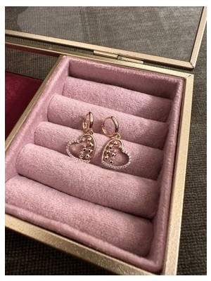 Milena Istanbul Yarısı Taşlı Kalp Uçlu Küpe