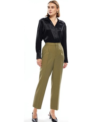 Lcwaıkıkı Classic Kadın Havuç Kesim Düz Pantolon