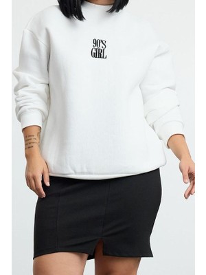 FRM Kadın Büyük Beden Dik Yaka Düşük Kol Kalın Içi Polarlı Nakış Detaylı Normal Kalıp Örme Sweatshirt