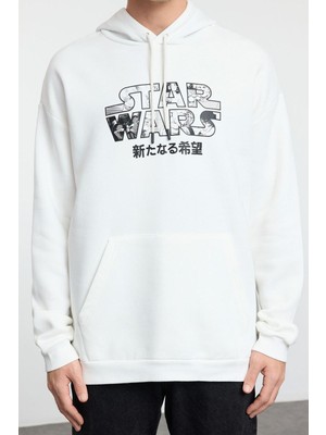 Kadın Moda Şık Bol Kapüşonlu Standart Kol Standart Normal Kesim Star Wars Lisanslı Sweatshirt