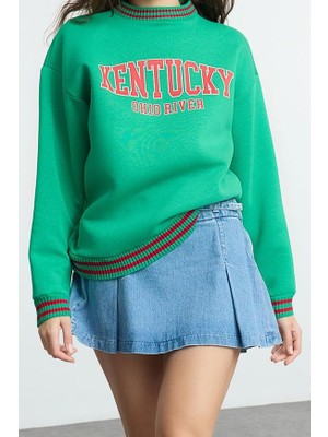 FRM Kadın Moda Bol Dik Yaka Düşük Kol Uzun Slogan Baskılı Geniş Kalıp Kalın Içi Polarlı Örme Sweatshirt