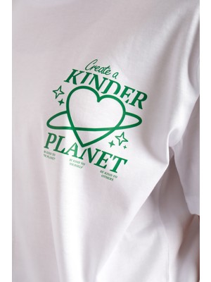 Coredra Kinder Planet Relaxed Fit Kadın T-Shirt Beyaz