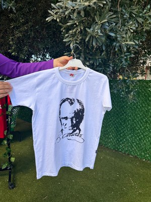 Atatürk Baskılı Tişört Beyaz