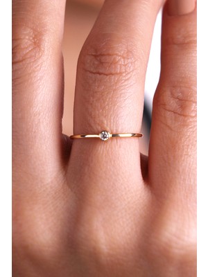 Naze Kuyumculuk 14 Ayar Altın Minimalist Taşlı Model Yüzük