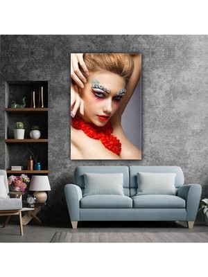 Limitless Design Inci Makyajlı Sarı Saçlı Kadın Model Woman Nü Hd Baskı Kanvas Tablo