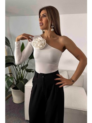 Gül Detaylı Bodysuit Beyaz