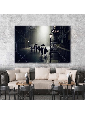 Sml Tablo Azap Yolu Filmi Sahnesi Yağmurun Altında Yürüyen Şemsiyeli Insanlar Sokak Lambası Yatay Kanvas Tablo