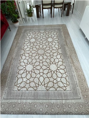 Carpet Cover Çini Model Kahverengi Lastikli Kadife Halı Örtüsü