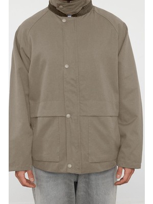 Unisex Moda Şık Regular Ceket Yaka Standart Düz Astarlı Regular Fit Kadife Yaka Detaylı Mont