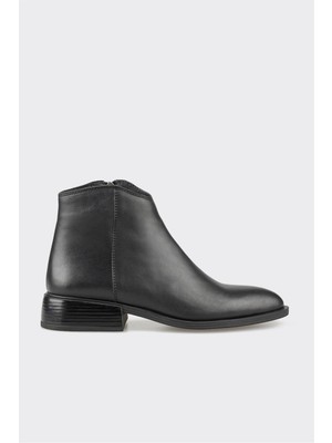 Elle Siyah Deri Kadın Klasik Bot