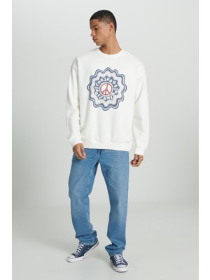 Lee Relaxed Fit Geniş Kesim Bisiklet Yaka İçi Polarlı Ekru Sweatshirt