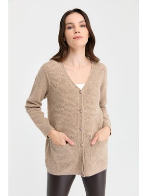 Desen Triko Kadın V Yaka Dikişsiz Önü Baklavalı Düğmeli Yün Hırka K.bej