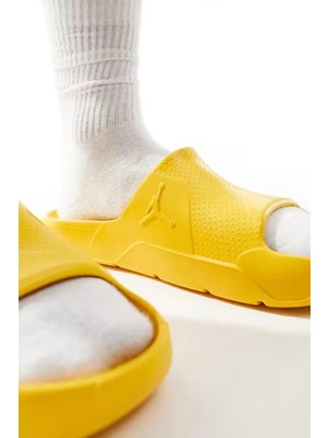 Nike Jordan Post Slide Sarı Unisex Terlik Silikon/Plastik Malzeme ile Konforlu Tasarım
