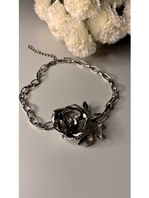 Kad Collection Gül Choker Kolye