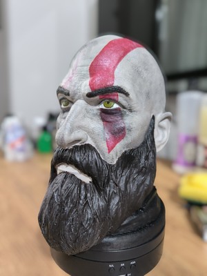 Kratos Figürü Dekoratif Obje & Kulaklık Standı – 3D Baskı El Yapımı