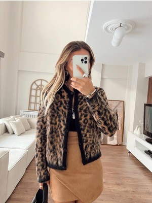 Modaens'ten  Leopar Desen Yumoş Hırka