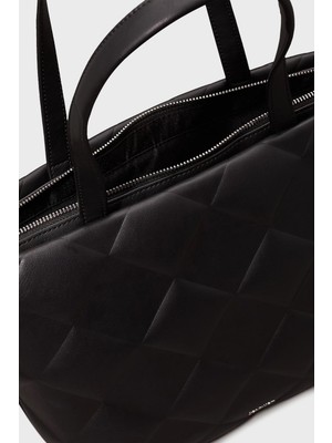 Calvin Klein Geometrik Desenli Fermuarlı Tote Çanta K60K612906BEH Bayan Çanta K60K612906 Beh