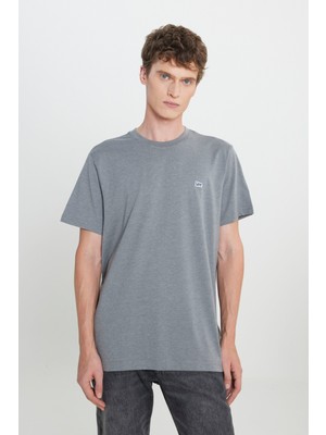Lee Regular Fit Normal Kesim Bisiklet Yaka Lacivert Tişört