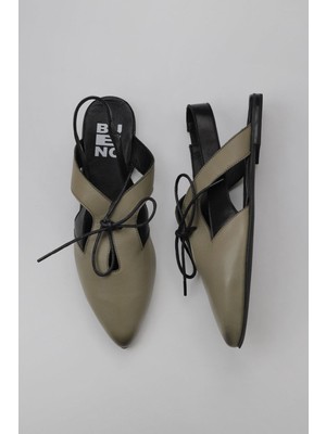 Bueno Shoes Haki Siyah Deri Kadın Düz Sandalet TPU Tabanlı Günlük Kullanıma Uygun