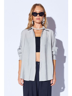 Edition Gri Modal Soft Dokulu Yumuşak Gizli Pat Detaylı Oversize Kadın Gömlek - 8262