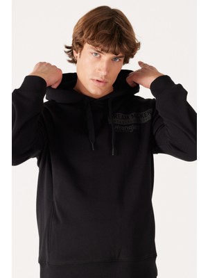 Wrangler W232242001 Siyah Erkek Sol Göğüste Yazı Detaylı Kapüşonlu Iki Iplik Sweat