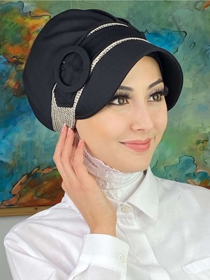 Butik AmbarNazlı Model Tokalı Küçük Sütlü Kahve Kazayaklı Tesettür Siyah Şapka