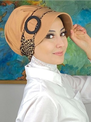 Butik AmbarNazlı Model Tokalı Kahverengi Leoparlı Tesettür Şapka