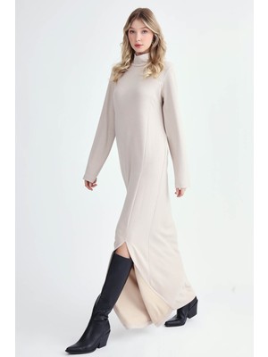 Balıkçı Yaka Yırtmaçlı Uzun Elbise